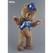 Mascotte bruine beer in het blauw-10